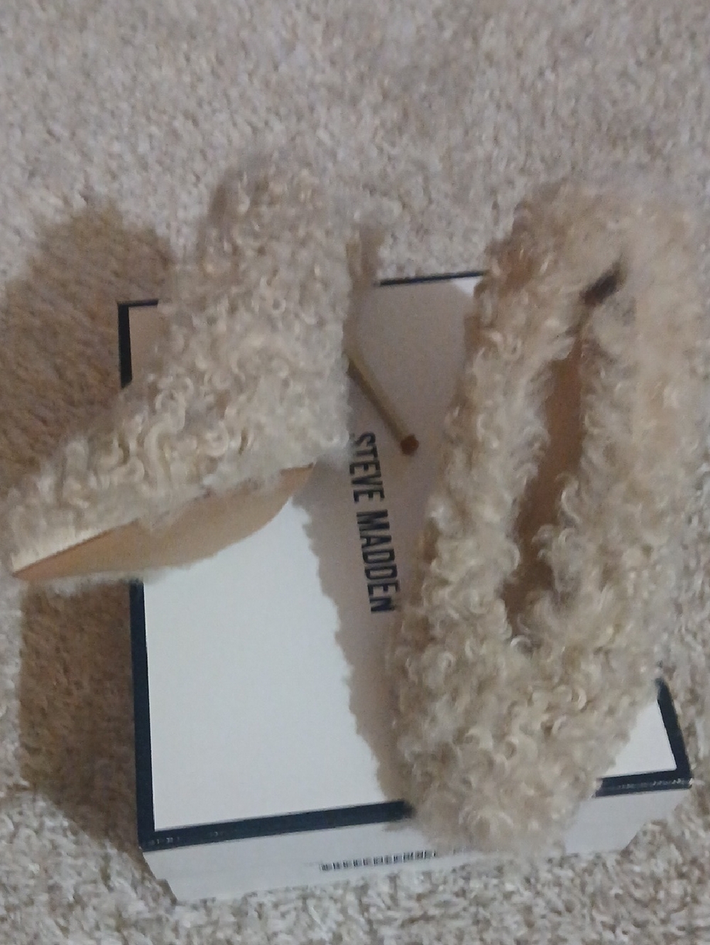 NWT STEVE MADDEN FUR HEELS